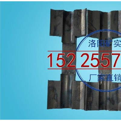 抱鎖器襯皮，抱鎖器襯墊，橡膠襯墊，襯塊，襯墊，襯皮——猴車抱索器襯墊襯皮采用橡膠材質制成橡膠聚氨酯加工廠家