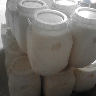 河北廠家供應(yīng)水性脫模劑  分離劑適用于鋁合金，混凝土，塑料模具等 界面劑