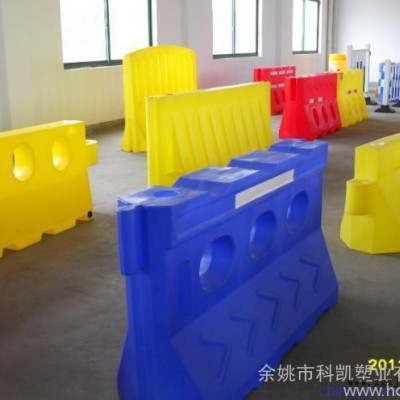 水馬定做廠家 塑料水馬模具 滾塑水馬生產加工廠