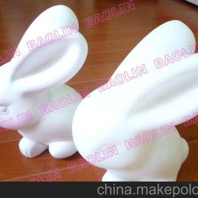 廠家供應(yīng)ＰＥ滾塑加工，異形滾塑加工，專業(yè)滾塑成型模具