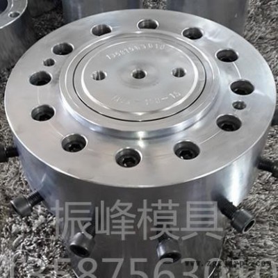 共擠吹膜機模頭模頭全部采用40CR材模頭的耐磨性和抗腐蝕性配件