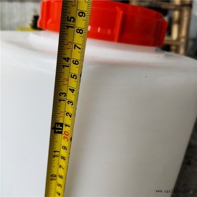 定做30噸原水錐底容器 定制醬醋儲(chǔ)存尖底水塔 批發(fā)錐形PE儲(chǔ)罐報(bào)價(jià)