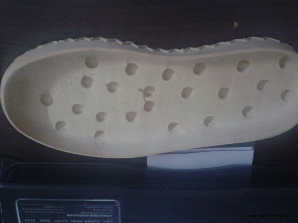 橡膠鞋材發泡劑3.jpg